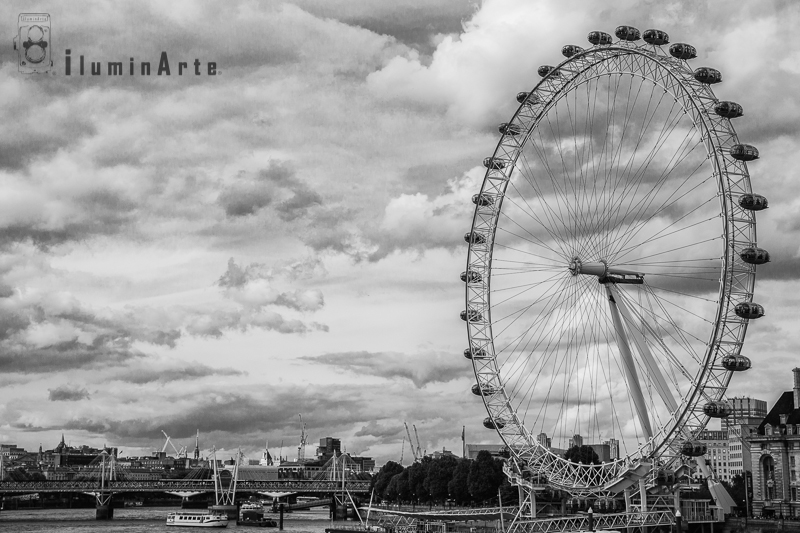 London eye blanco y negro